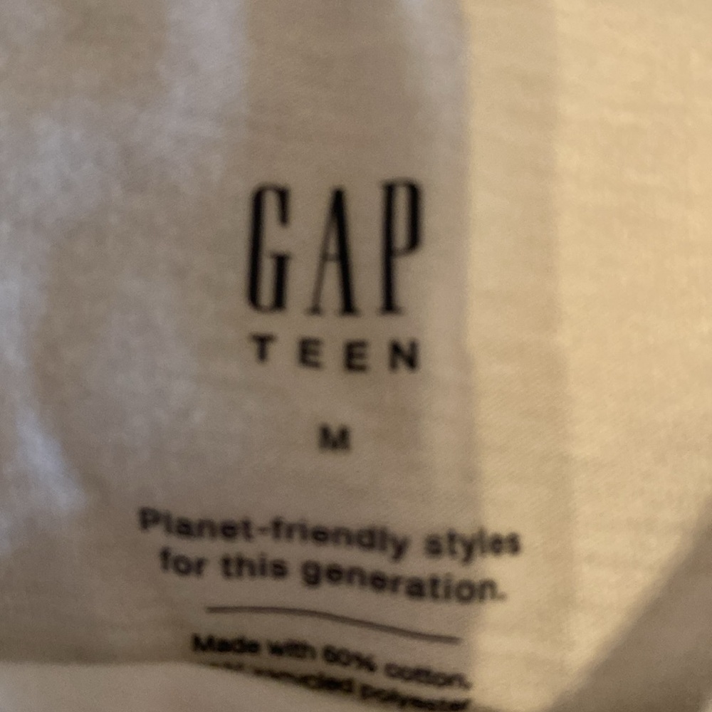 Gap Xbox size. Medium shirt - Picture 4 of 4